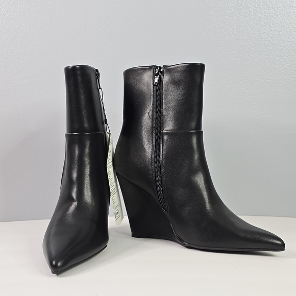 The Drop Black Gina Vegan Leather Wedge Boot - Picture 9 of 11